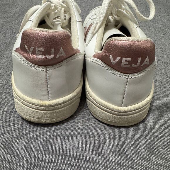Veja V-10 Sneakers in white with metallic pink size women’s 10 - Picture 3 of 10